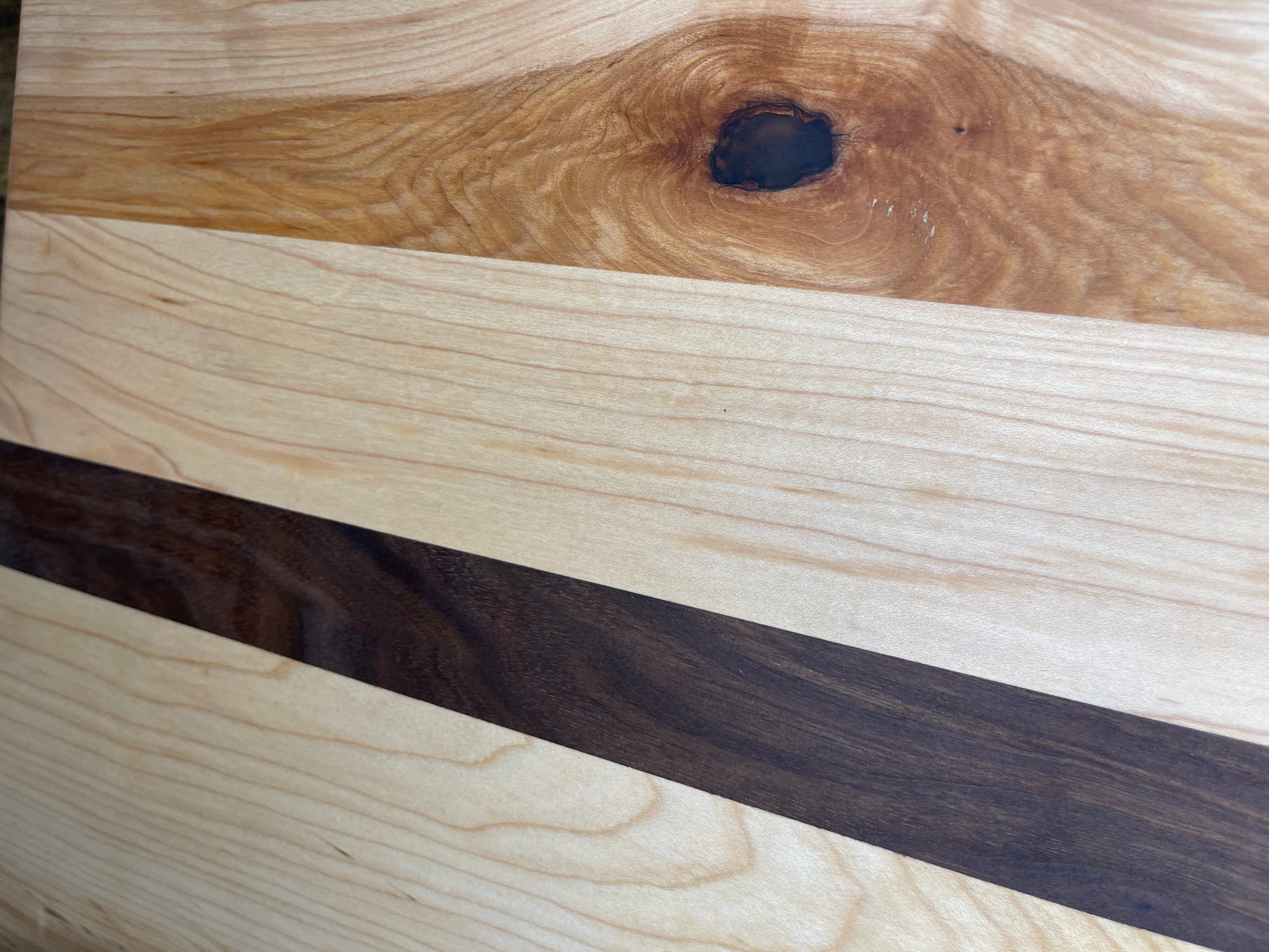 Large maple cutting board - Long lasting everyday cutting board