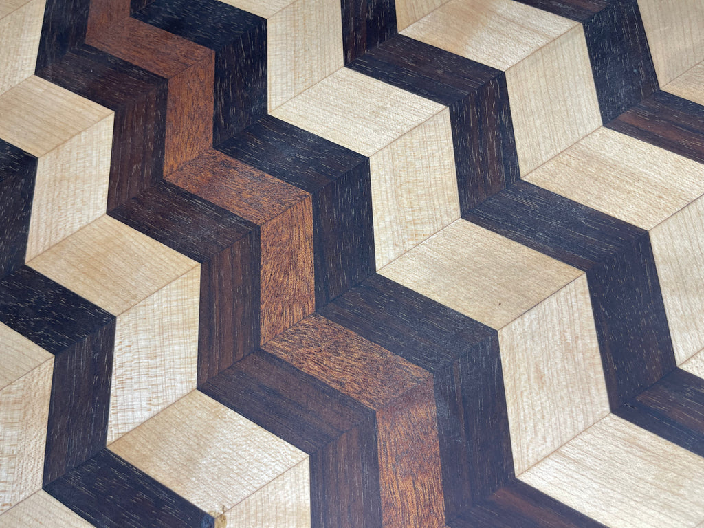 Large cutting board - Zig zag design serving tray