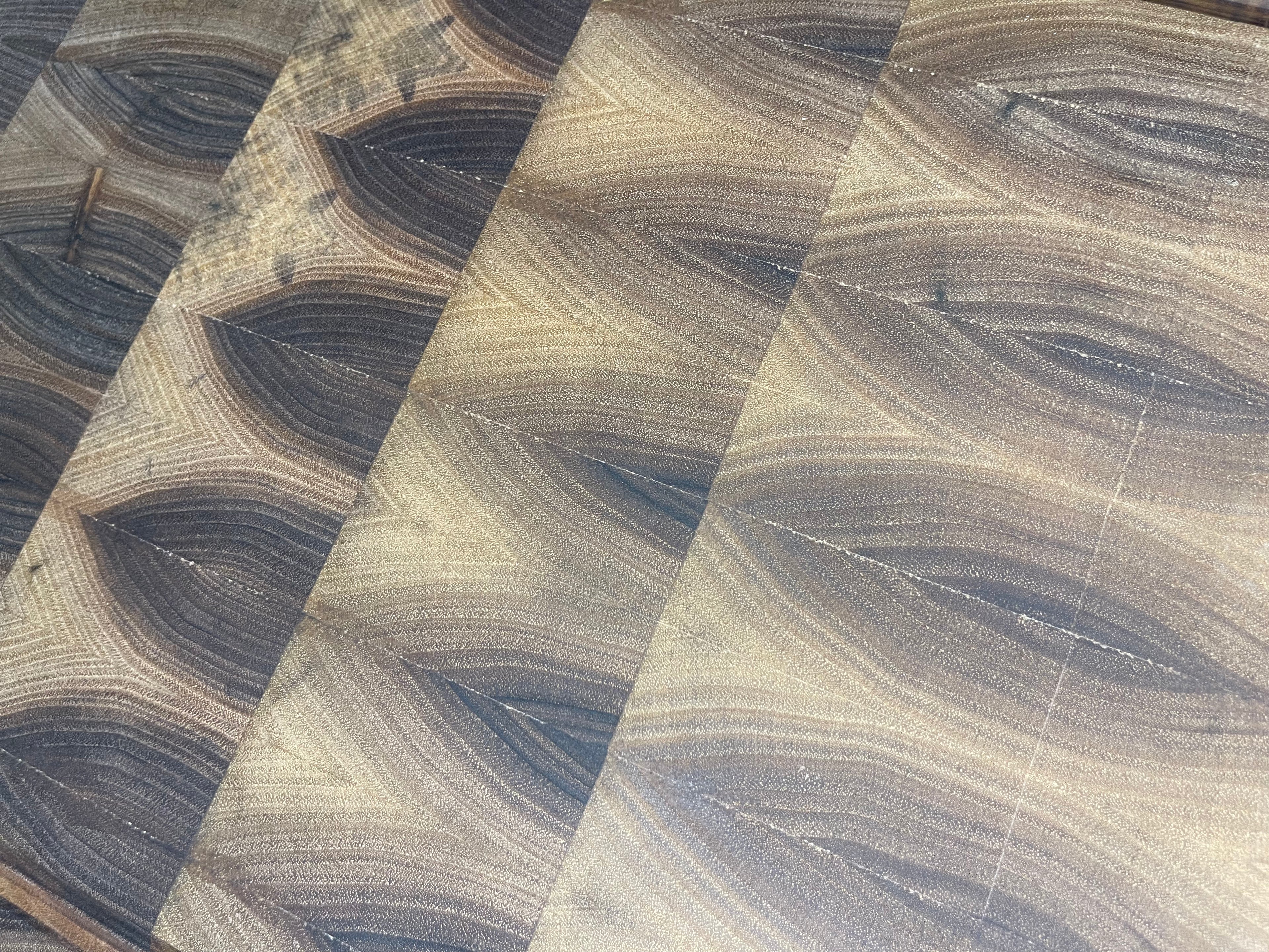 Large walnut cutting board with juice groove - Built to last