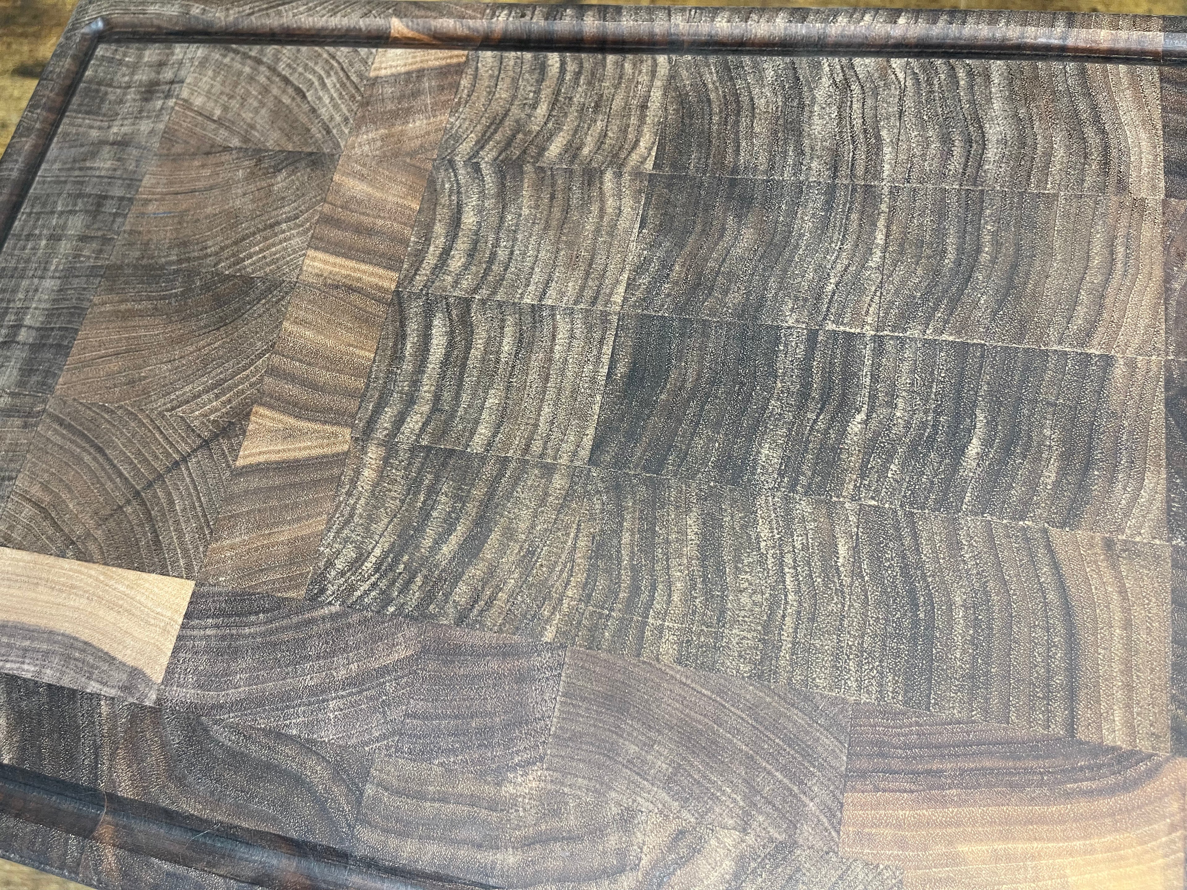 Large walnut cutting board with juice groove -  Durable butcher block for cutting meats