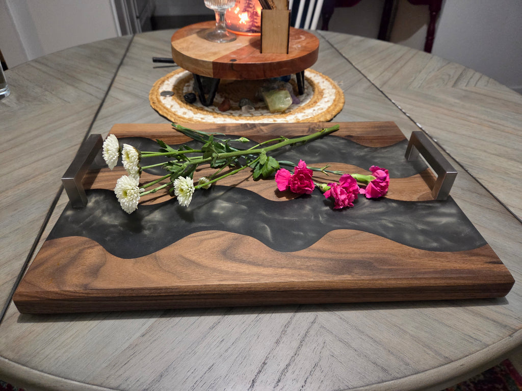 Serving tray