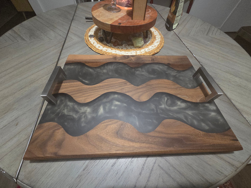 Serving tray
